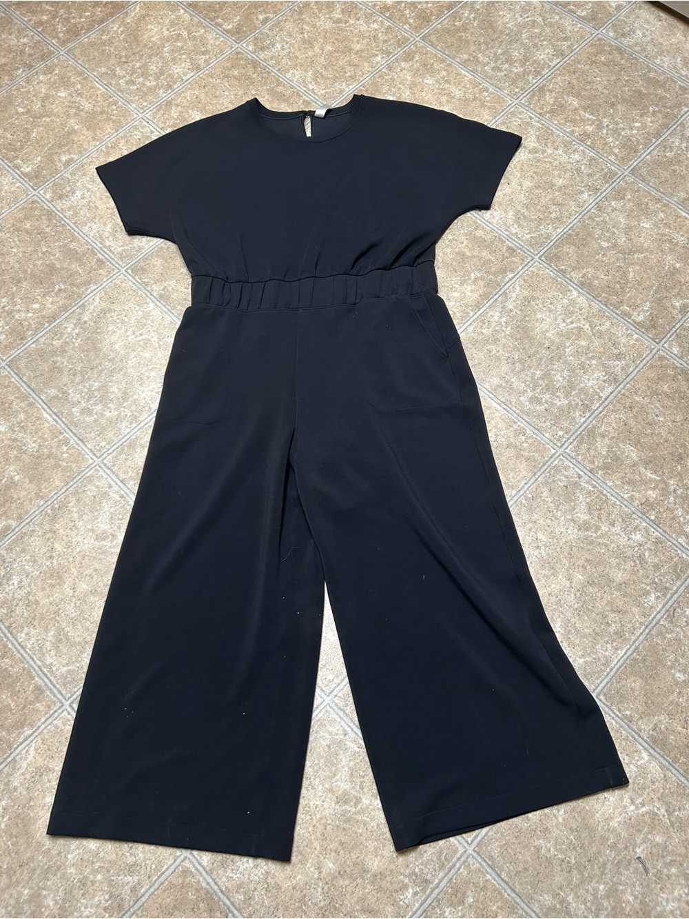 SPANX Plus-Size Black Wide-Leg Short-Sleeve Jumpsuit - Picture 3 of 5